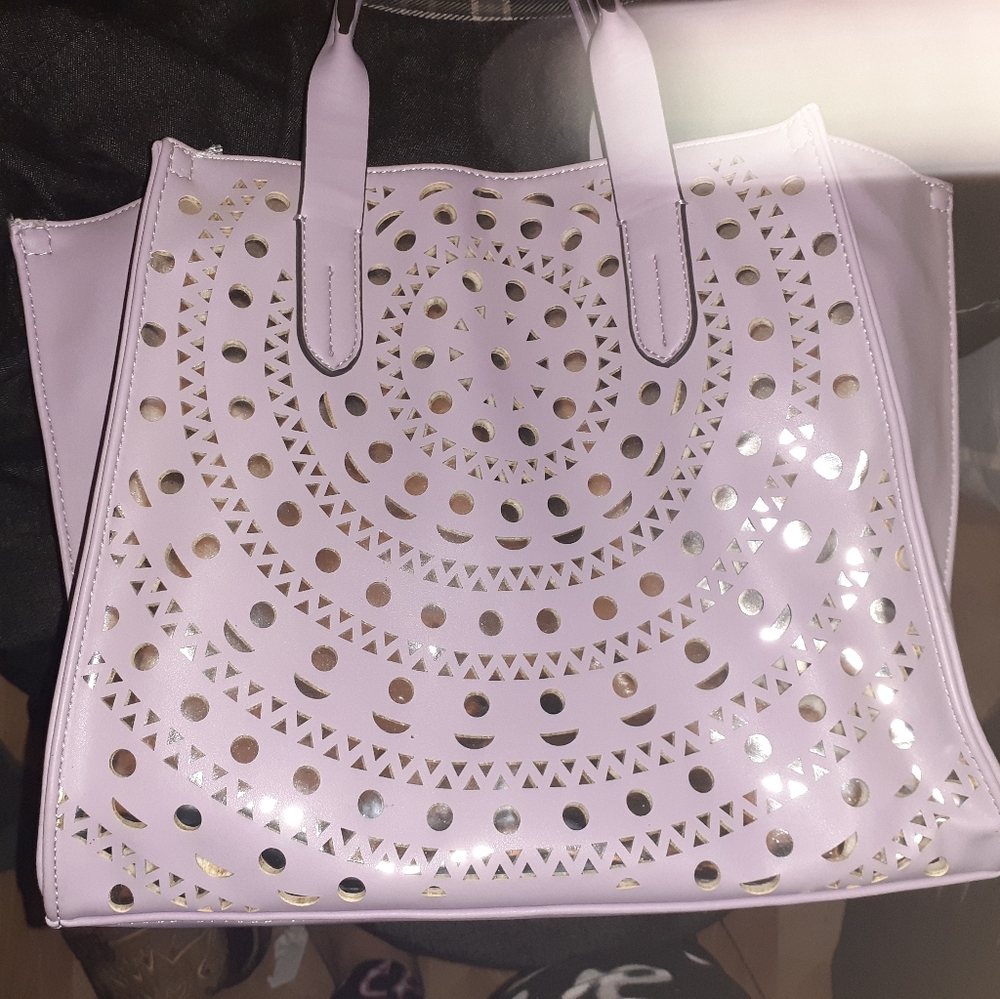 Max edition purple purse